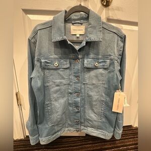 Vince Camuto light weight light blue trucker medium jean jacket.